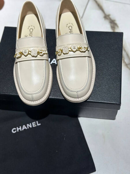 Лоферы Chanel женский кожа белый 156123-2