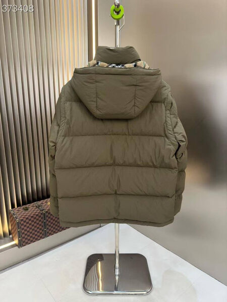 Мужской пуховик Burberry мужской болотный 198785-9