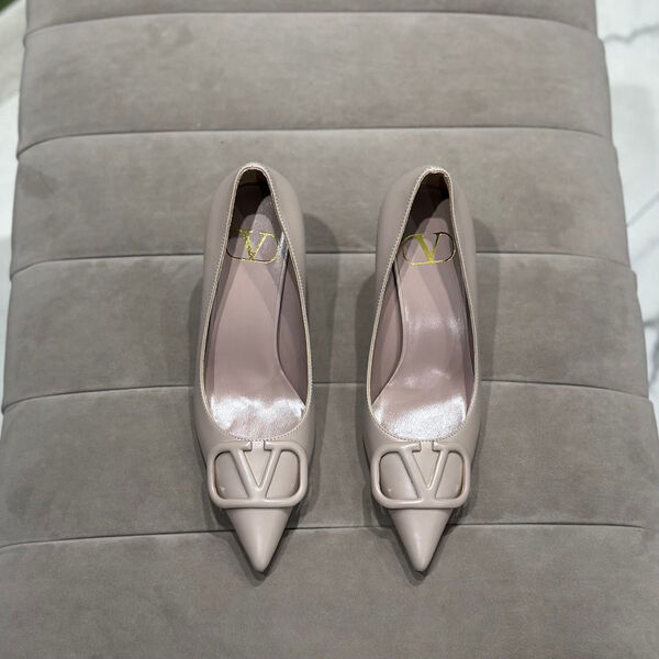 Туфли Valentino женский кожа бежевый 121261-3