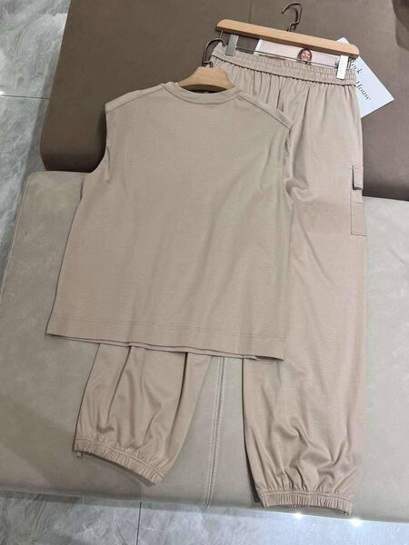 Костюм Brunello Cucinelli женский бежевый 192563-5