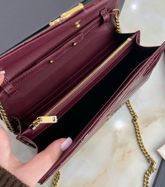 Сумка Saint Laurent женский кожа бордовый 179133-4