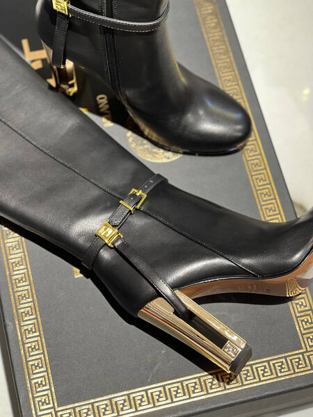 Сапоги Fendi женский кожа черный 134327-5