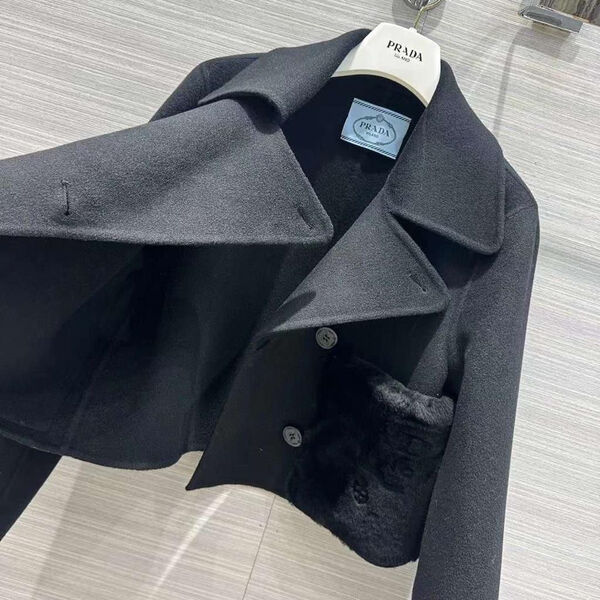 Пальто Prada женский черный 123821-3