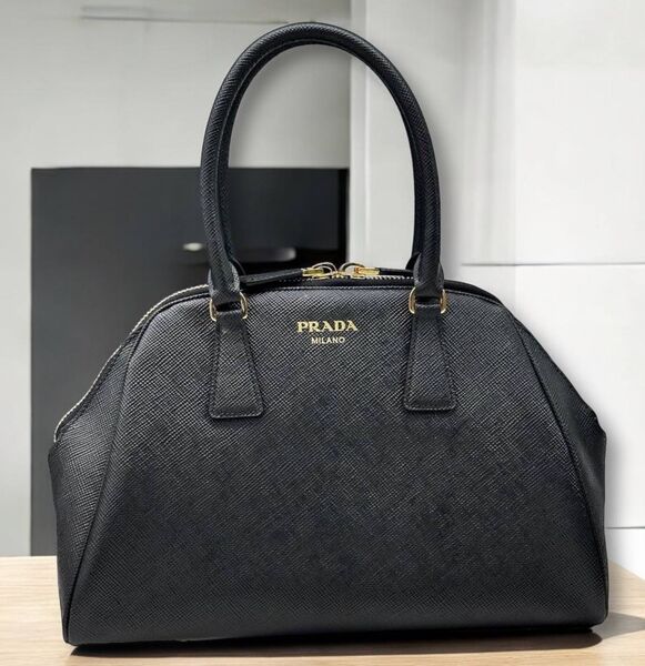 Сумка Prada женский кожа черный 156066