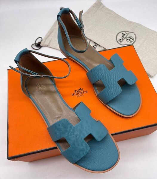 Сандалии Hermès женский кожа swift темно-синий 119207