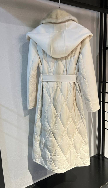 Пальто Max Mara женский белый 93613-2