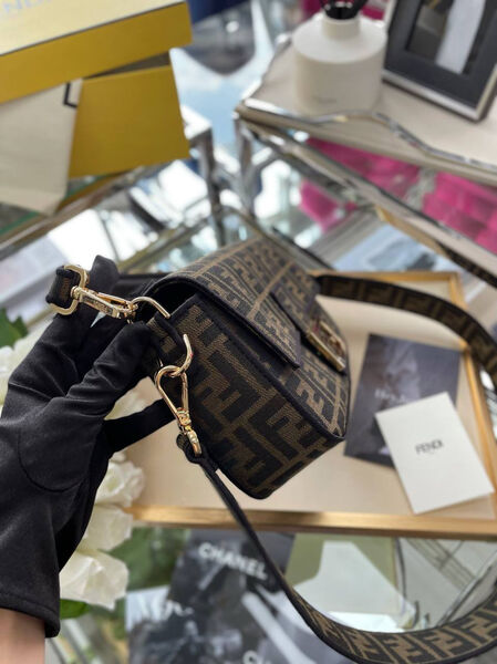 Сумка Fendi Baguette женский текстиль 97626-2