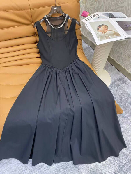 Платье Valentino женский черный 193900