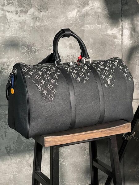 Дорожная сумка Louis Vuitton мужской кожа черный 19233-4