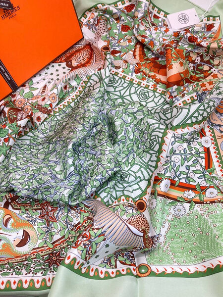 Платок Hermès женский шелк болотный 164204