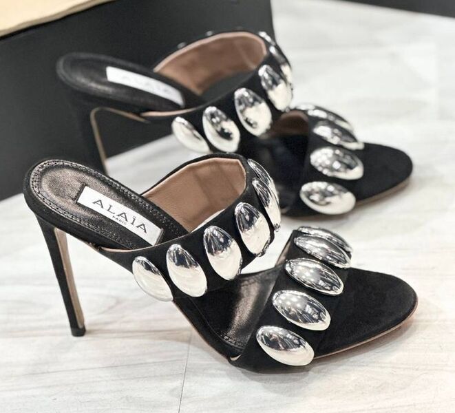 Шлепки Alaïa женский кожа черный 137947