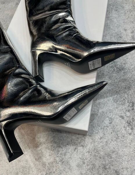 Сапоги Balenciaga женский кожа черный 133403-2