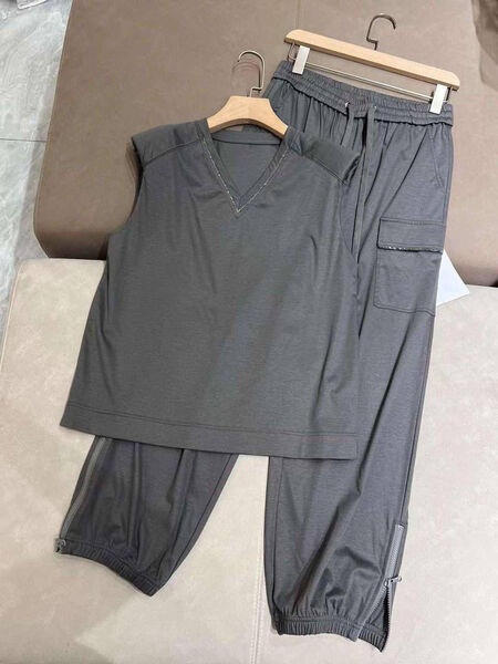 Костюм Brunello Cucinelli женский графитовый 192567-3