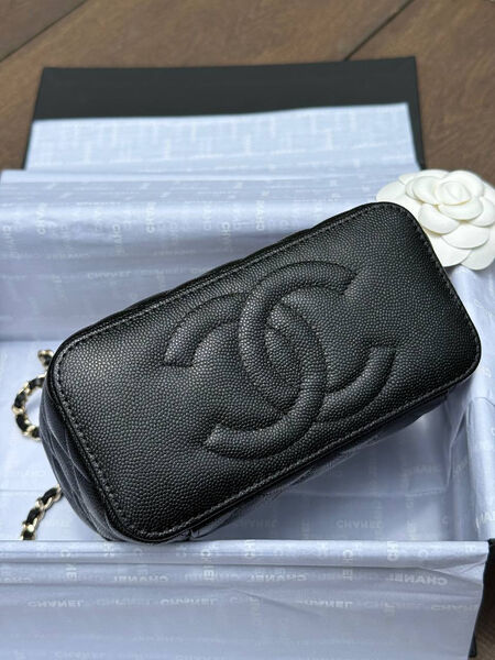 Сумкa Chanel женский кожа черный 189342-2