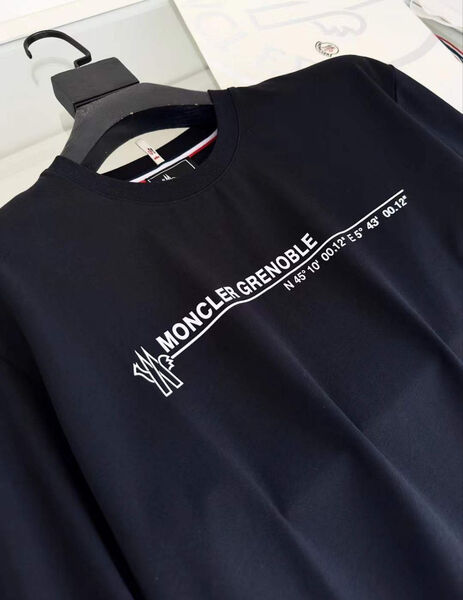Мужская футболка Moncler мужской черный 190058-4