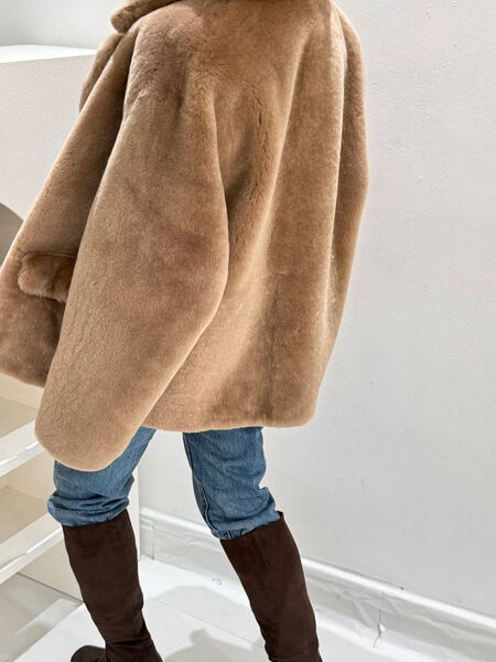 Дубленка Miu Miu женский бежевый 167201-3