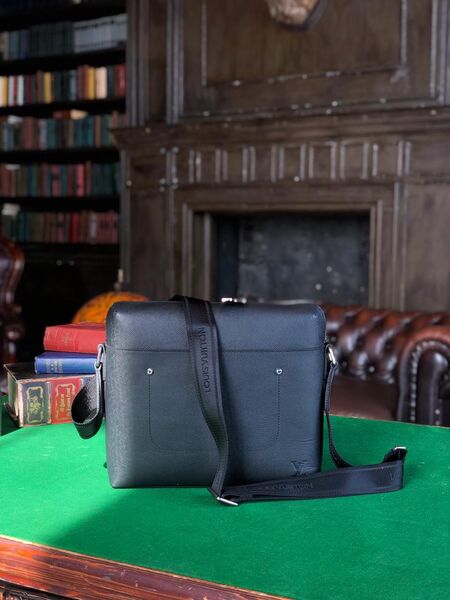 Мужская сумка мессенджер Louis Vuitton мужской кожа черный 41189-2
