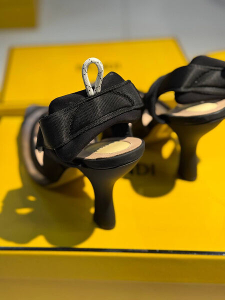 Туфли Fendi женский сетка графитовый 188803-5