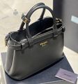 Сумка Prada женский кожа черный 138235-1