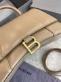 Сумка Balenciaga женский кожа бежевый 97065-3