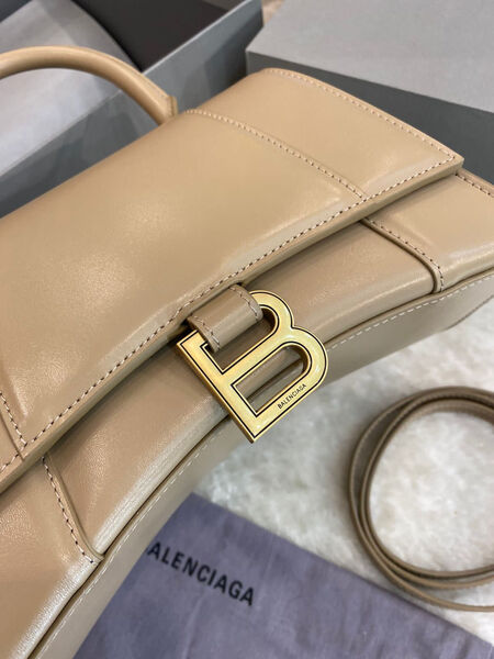 Сумка Balenciaga женский кожа бежевый 97065-3