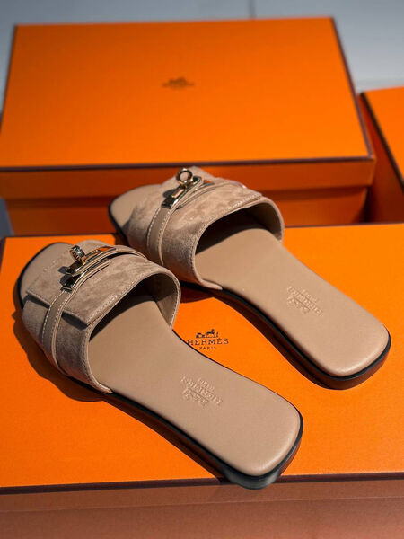 Шлепки Hermès женский замша бежевый 188109-2