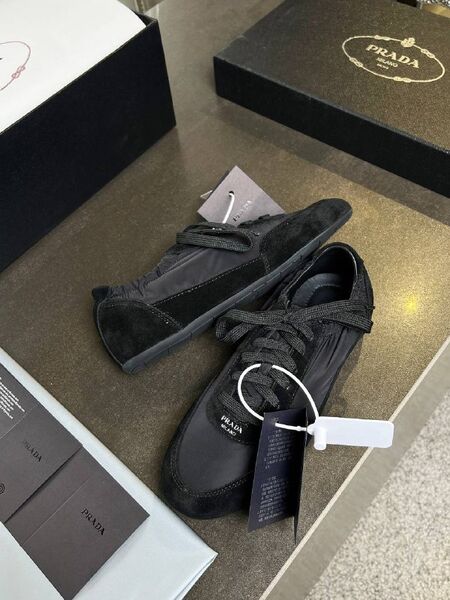 Женские кроссовки Prada Wmns Collapse Re-Nylon And Suede Sneaker женский кожа черный x9301527-1-3