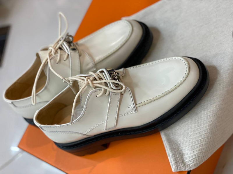 Дерби Hermès женский кожа белый 16355-10