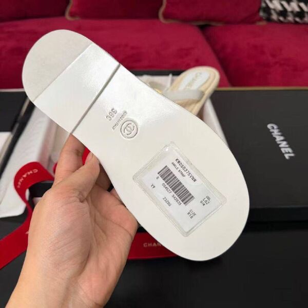 Шлепки Chanel женский кожа белый m8029067-1-6
