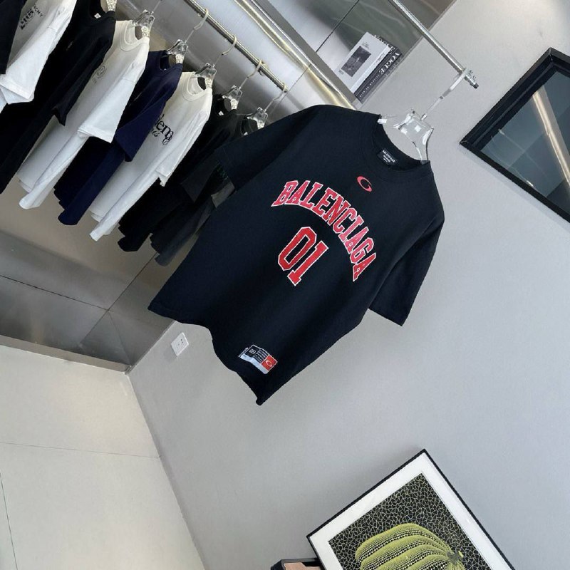 Мужская футболка BALENCIAGA