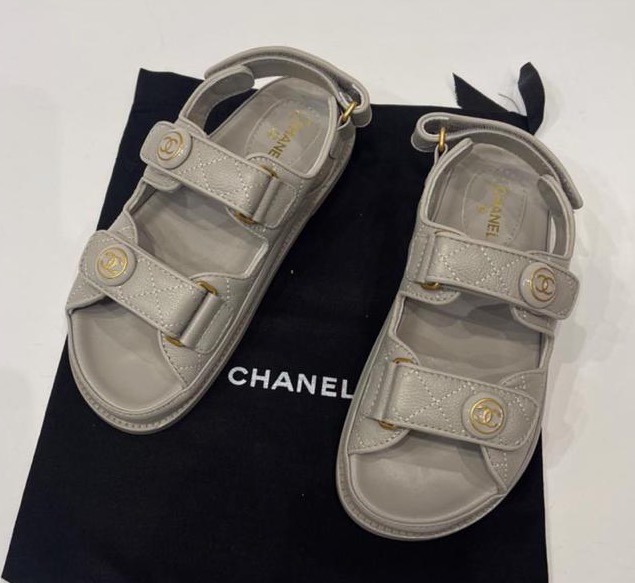 Босоножки Chanel женский кожа графитовый 3903