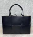 Сумка Bottega Veneta женский кожа черный 72429-1