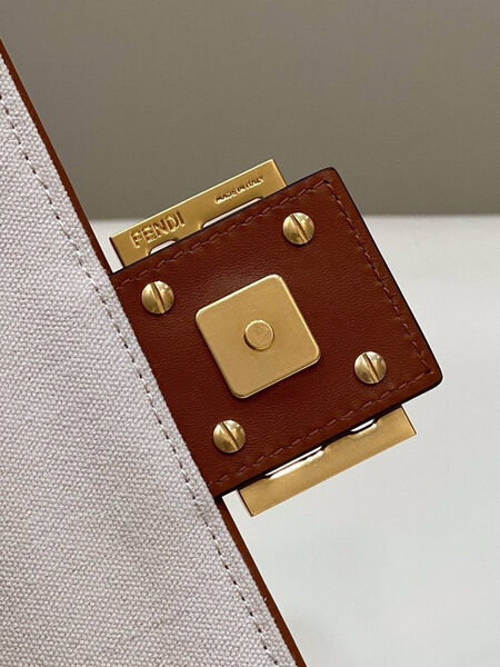 Сумка Fendi Baguette женский текстиль бежевый 142095-10