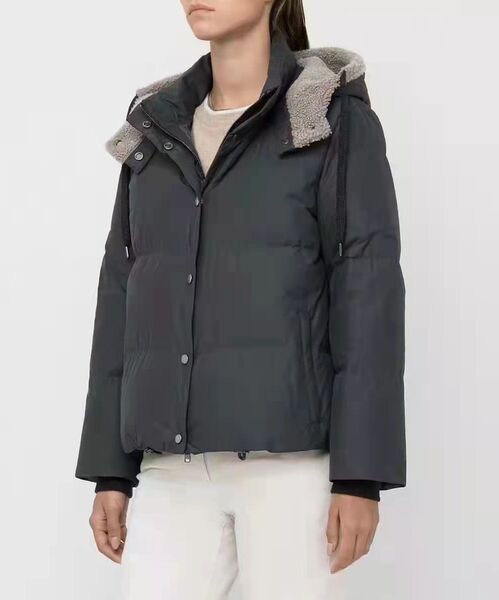 Пуховик Brunello Cucinelli женский черный 62320