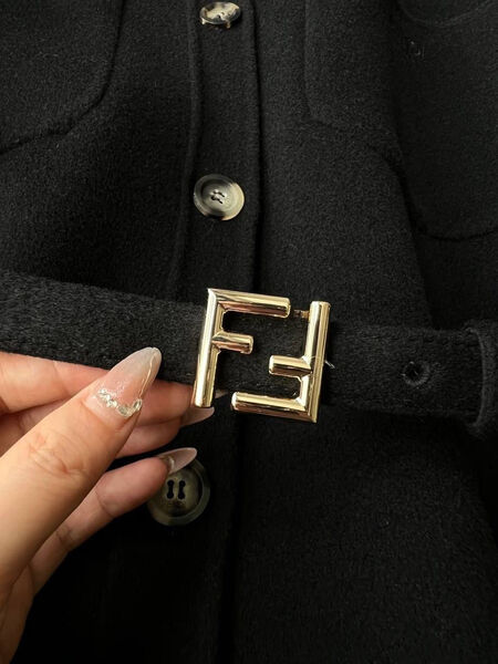 Пальто Fendi женский черный 125740-4
