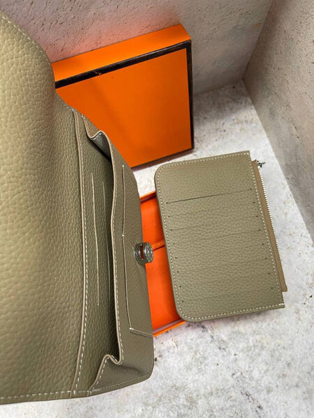 Кошелек Hermès женский кожа болотный 130194-2