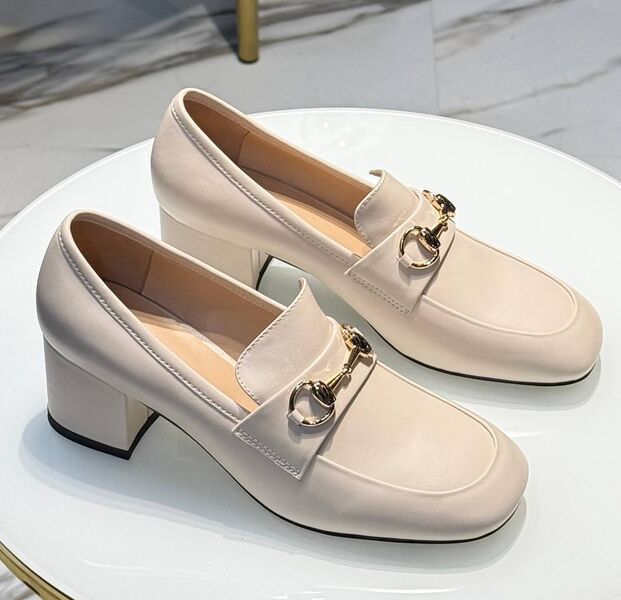 Туфли Gucci женский кожа белый 199748