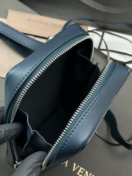 Мужская сумка мессенджер Bottega Veneta мужской кожа синий 115822-5