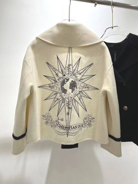 Пальто Christian Dior женский белый 126836-4