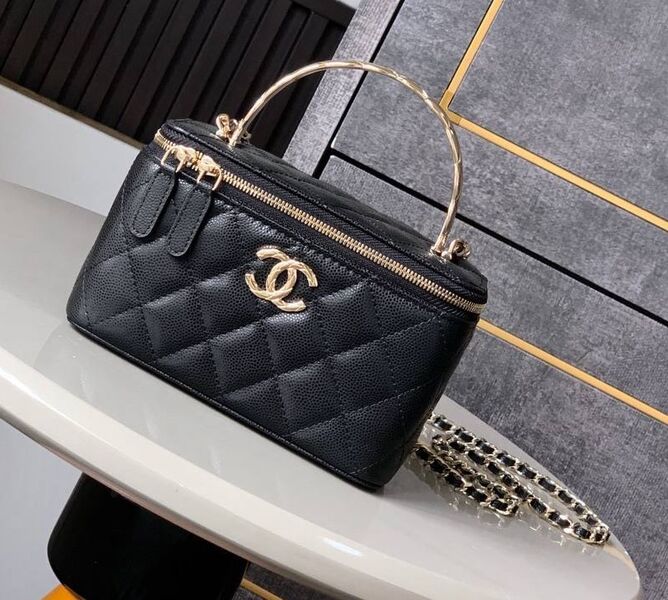 Сумка Chanel женский кожа черный 195079