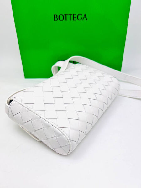 Сумка Bottega Veneta Mini женский кожа белый 156375-3