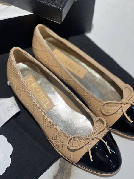 Балетки Chanel женский кожа бежевый 117642-3