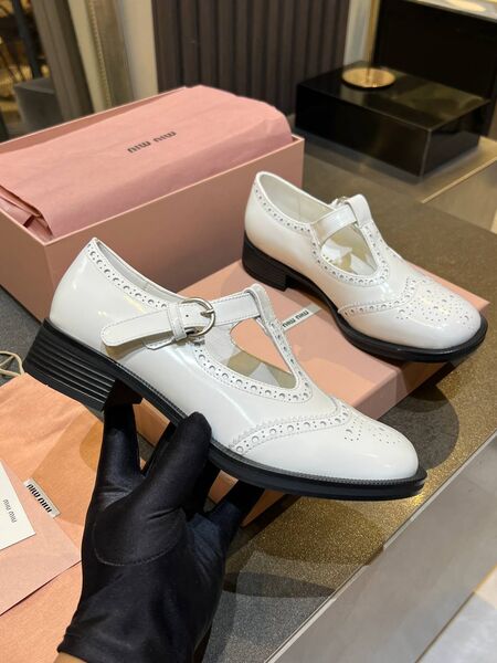 Женские босоножки Prada женский кожа белый q8548322-1