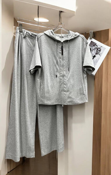 Костюм Brunello Cucinelli женский графитовый 156110-2