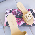 Шлепки Dolce & Gabbana женский кожа бежевый 147485-4