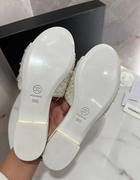 Шлепки Chanel женский текстиль белый 180824-5