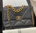 Сумка Chanel 19 женский кожа графитовый 73318-1