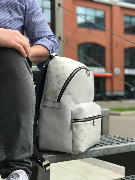 Мужской рюкзак Louis Vuitton мужской кожа белый 145919-7