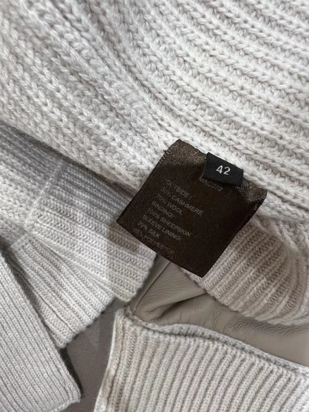 Куртка Loro Piana женский бежевый 38561-7
