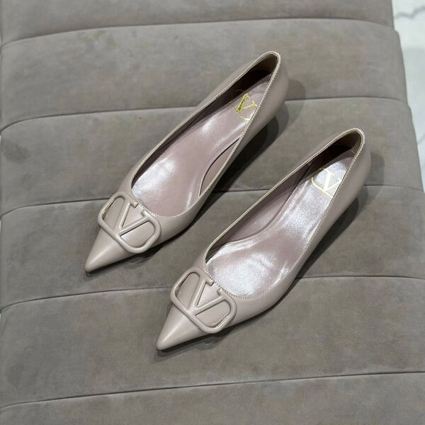 Туфли Valentino женский кожа бежевый 121267-2